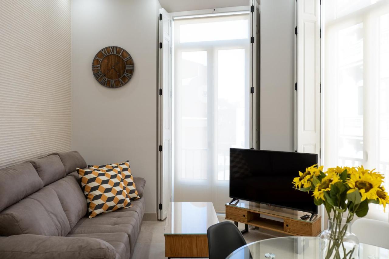 Inmalaga Santos Suites 2 Bagian luar foto