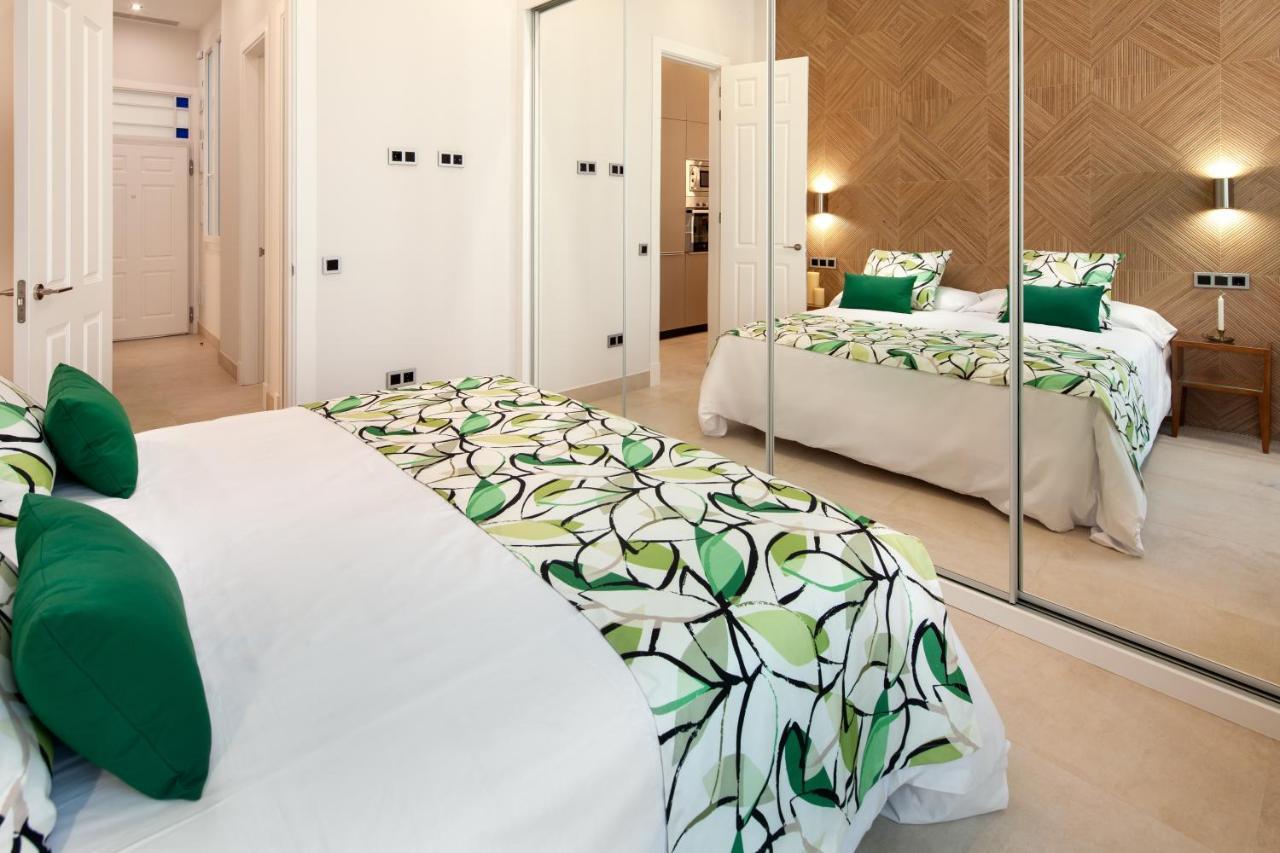 Inmalaga Santos Suites 2 Bagian luar foto