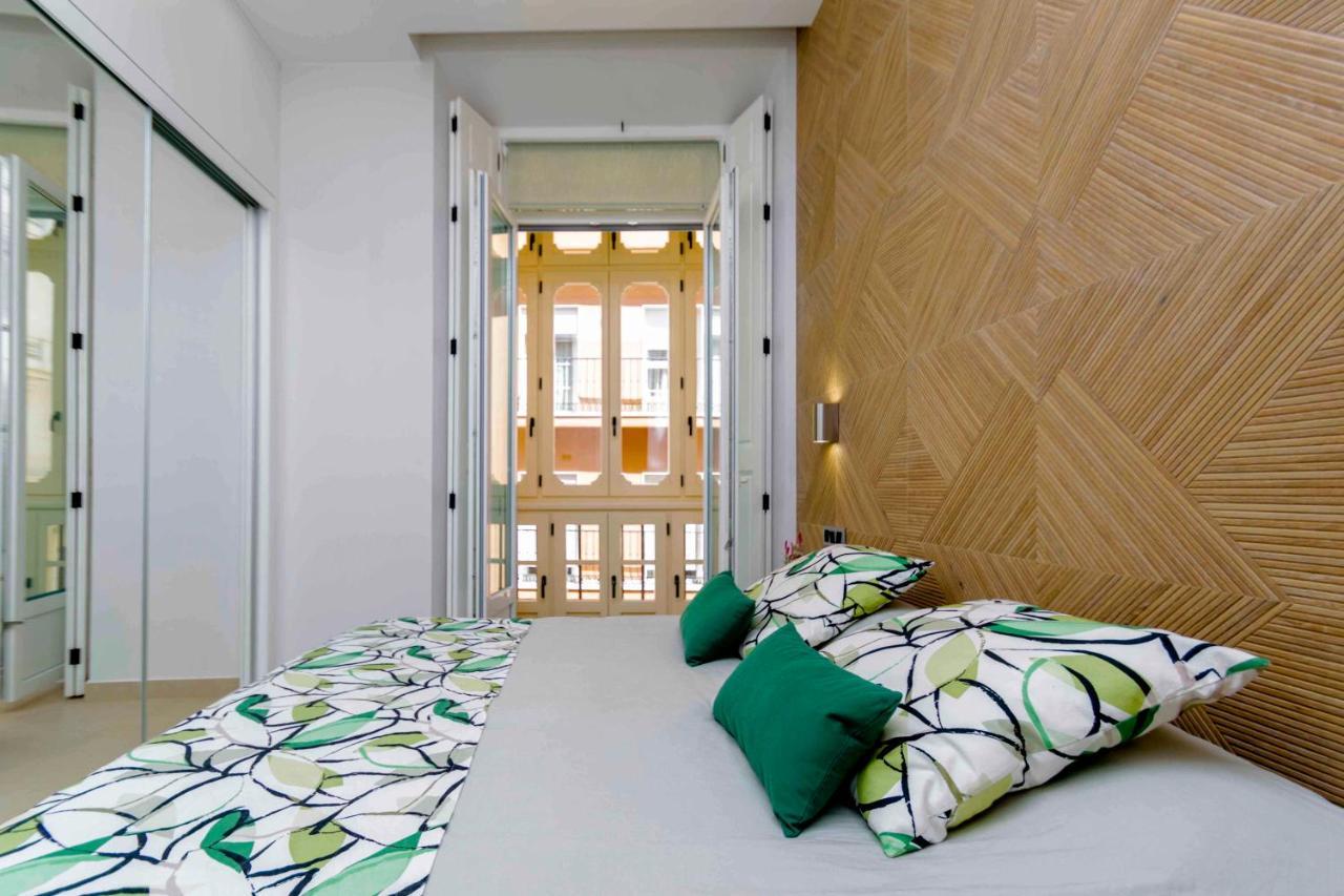 Inmalaga Santos Suites 2 Bagian luar foto